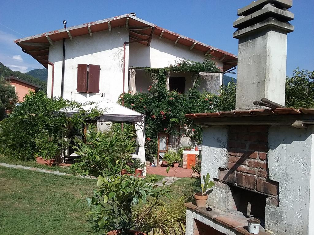 Casa Virgilio Bed & Breakfast Fosdinovo Exterior foto