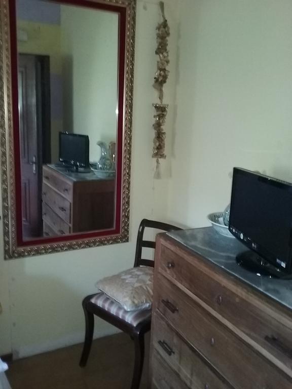 Casa Virgilio Bed & Breakfast Fosdinovo Cameră foto